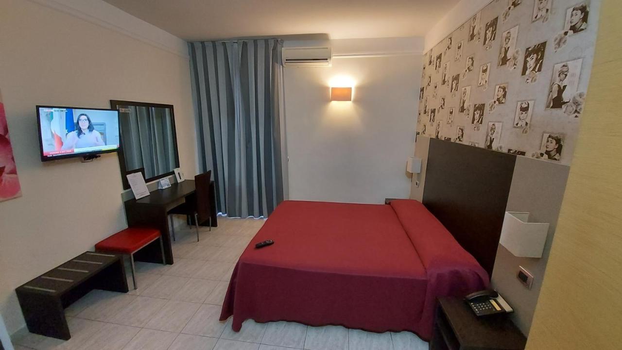 Idria Hotel Тиволи Экстерьер фото
