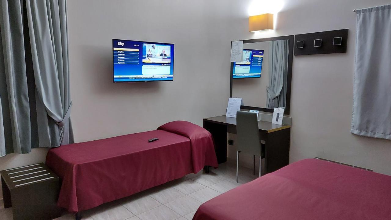 Idria Hotel Тиволи Экстерьер фото