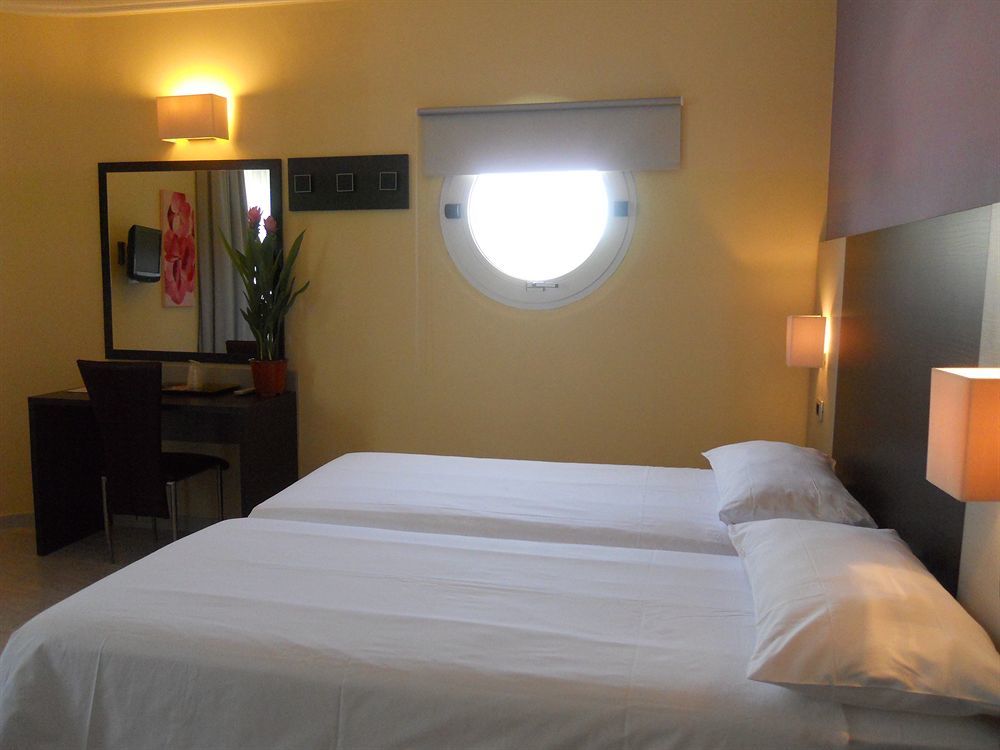 Idria Hotel Тиволи Экстерьер фото