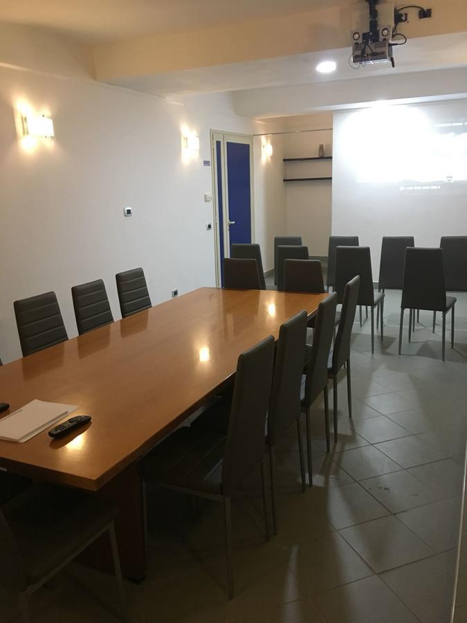 Idria Hotel Тиволи Экстерьер фото