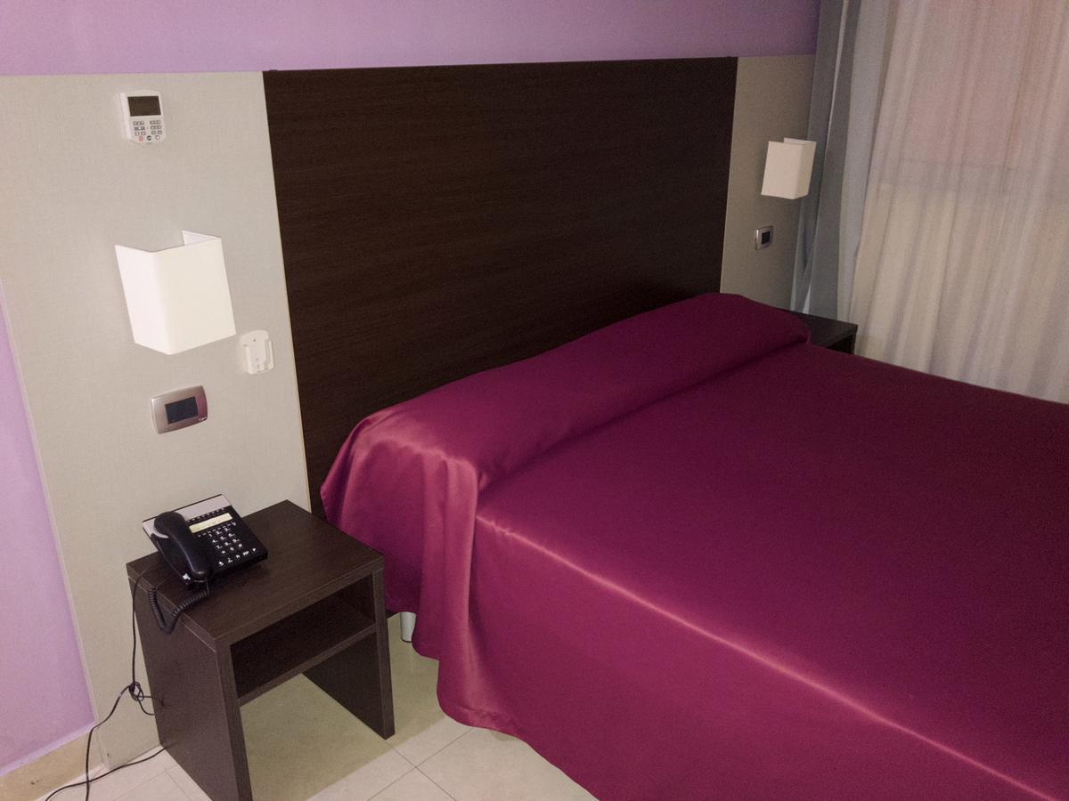 Idria Hotel Тиволи Экстерьер фото