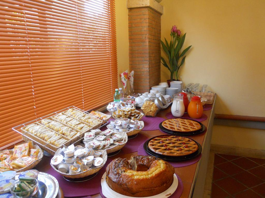 Idria Hotel Тиволи Экстерьер фото