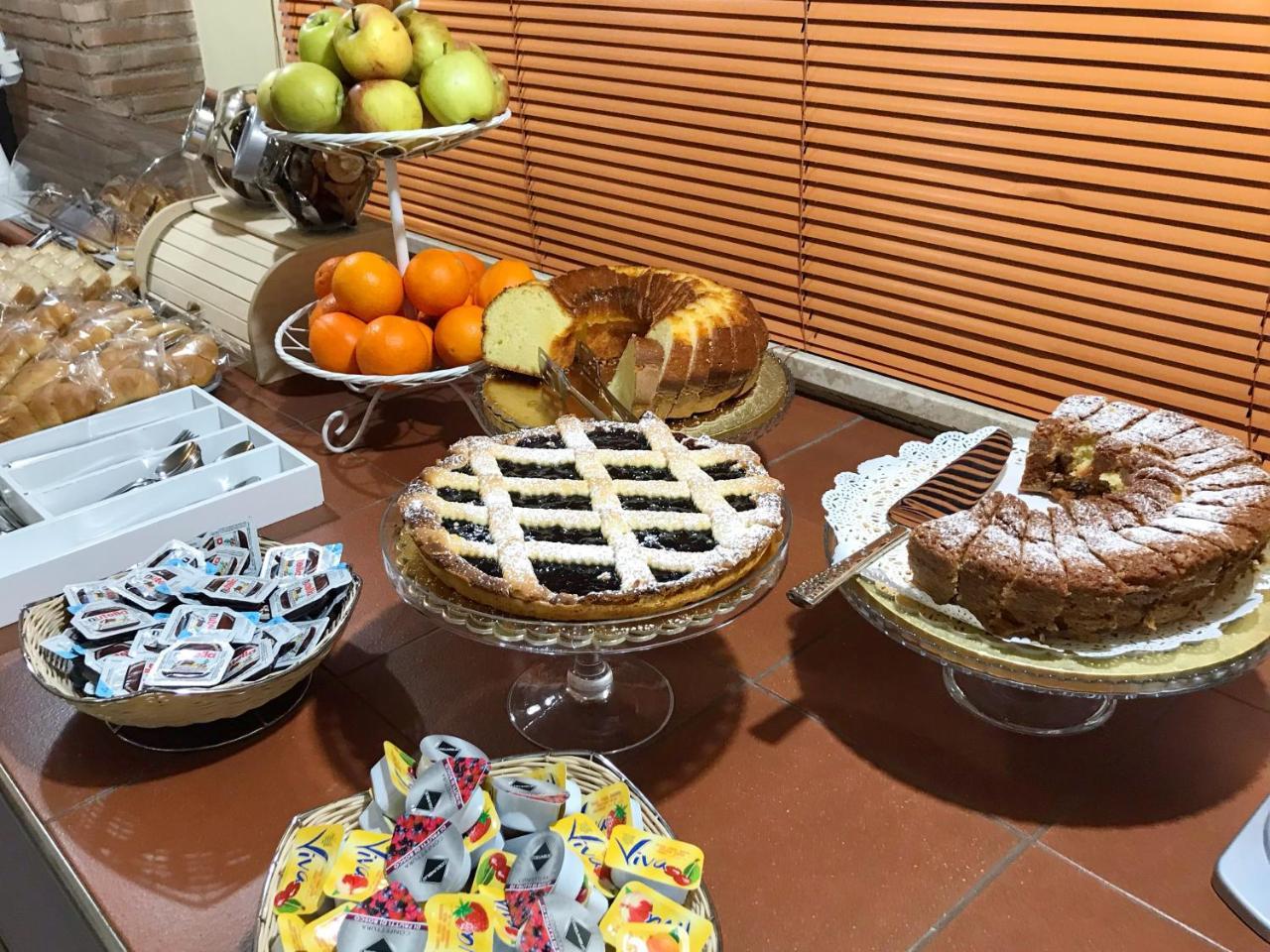 Idria Hotel Тиволи Экстерьер фото